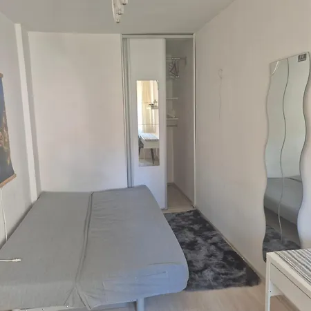 Rum i privatbostad Maly Przy Lotnisku