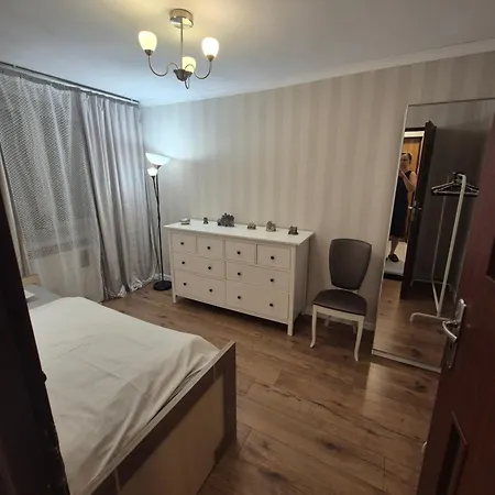 Maly Przy Lotnisku Ubytování v soukromí Poznaň